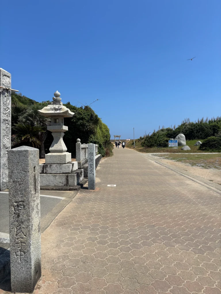 芥屋の大門公園とトトロの森へ続く道