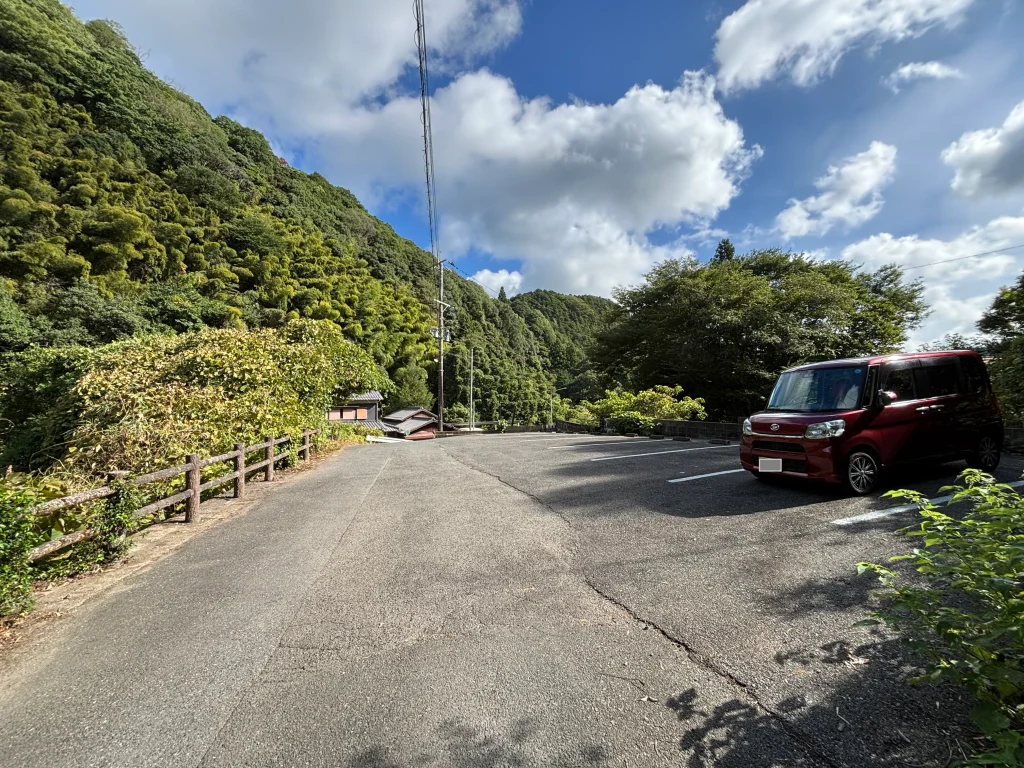 野河内渓谷の無料駐車場